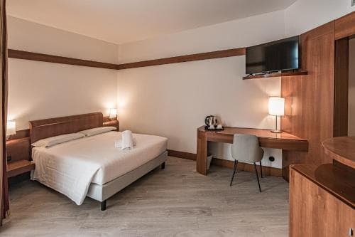 Hotel Re