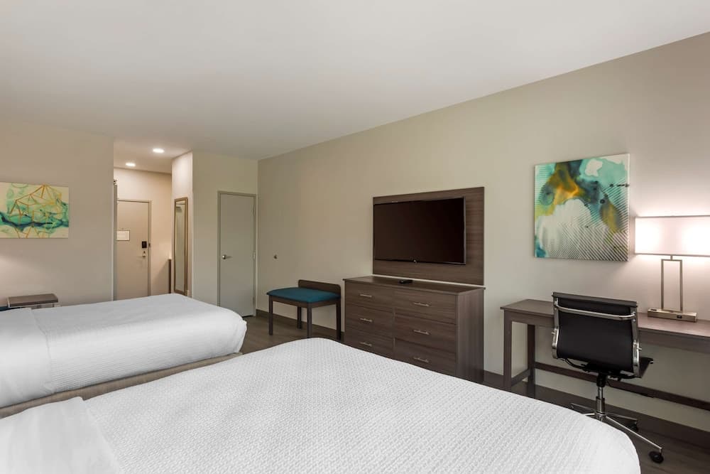 Best Western Plus Executive Residency Antioch Inn