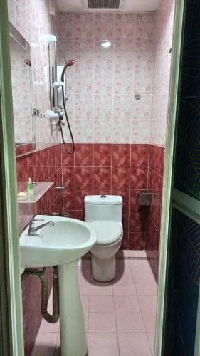 Ria Cameron Hotel