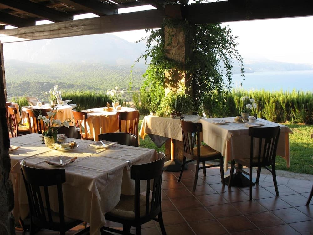 Hotel Sardus Pater