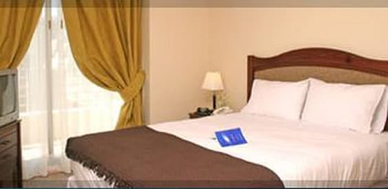 Versalles Suites