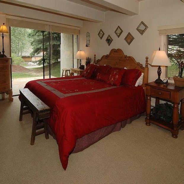 Vail International Condominiums