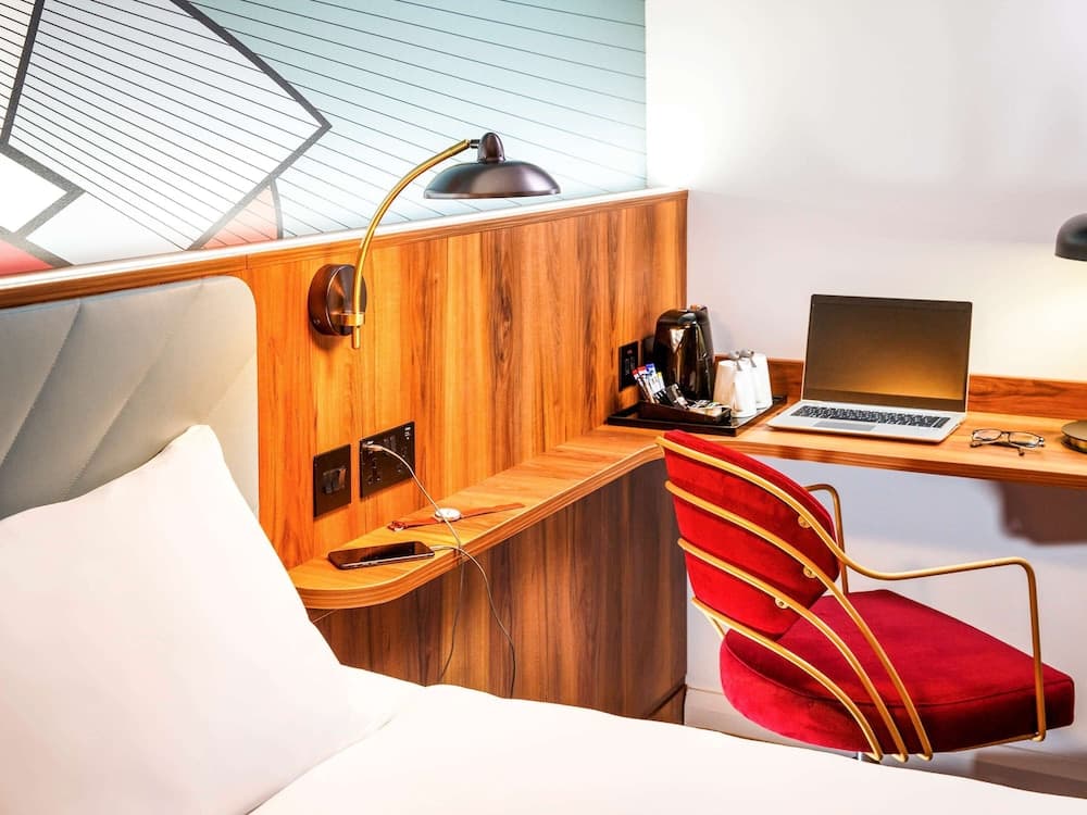 Master Robert Hotel