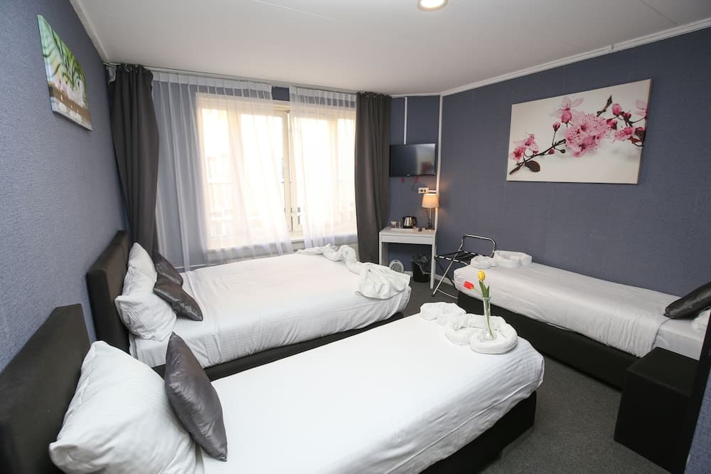 Flipper Hotel