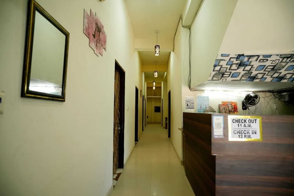 Shri Gauraj Dham Vrindavan