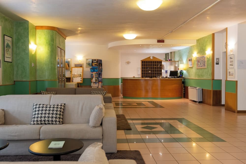 Hotel Aiglon