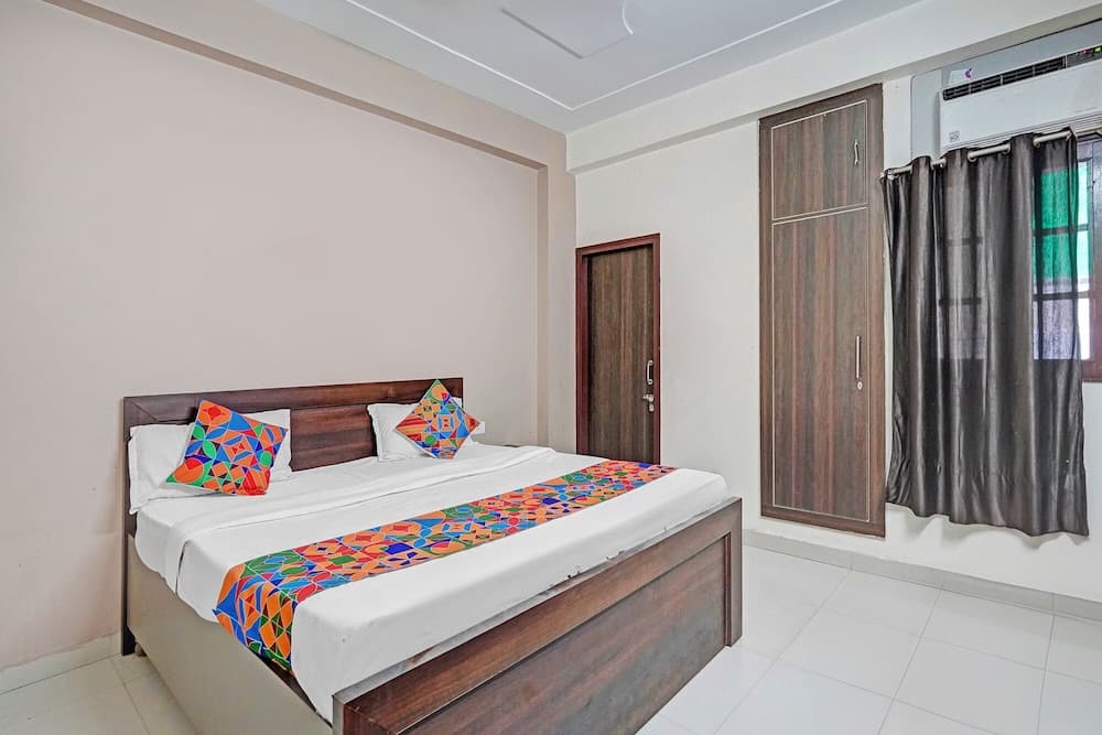 Fabhotel The Virat