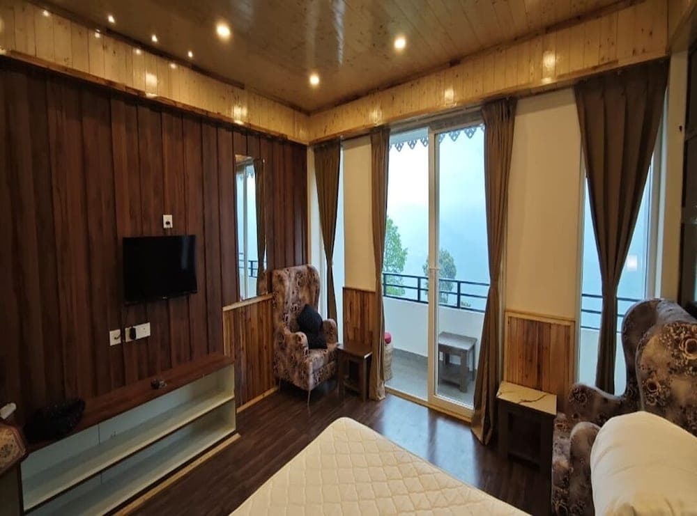 Divsai Retreat