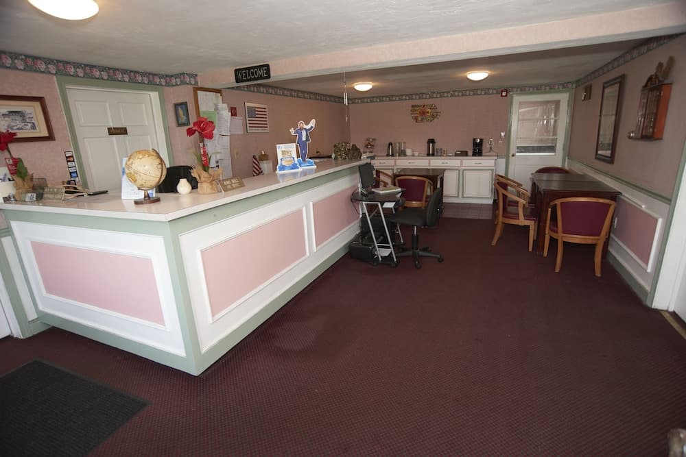 Knights Inn Centerville Cape Cod Area