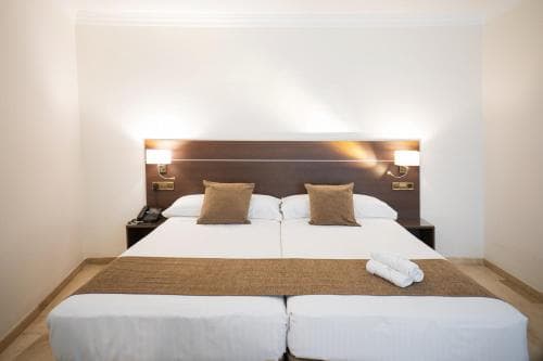Hotel Mainake