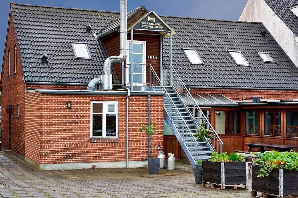 Bed and Breakfast Phønix