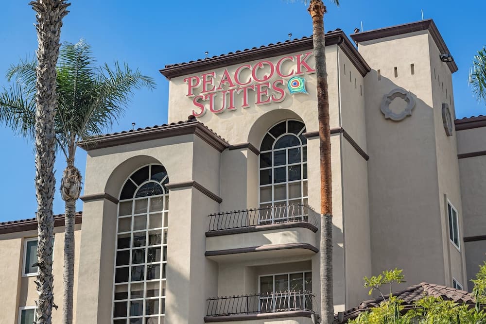 Peacock Suites