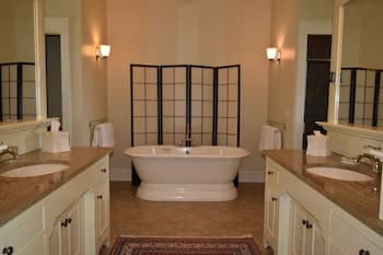 Cedar Spring Inn & Spa