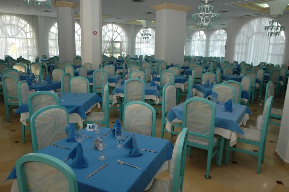 Hotel Jinene Beach