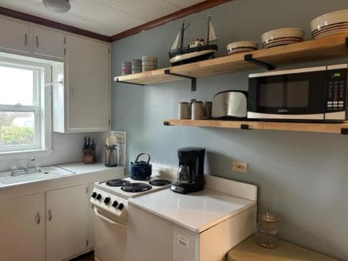 Anchorage Cottages #2