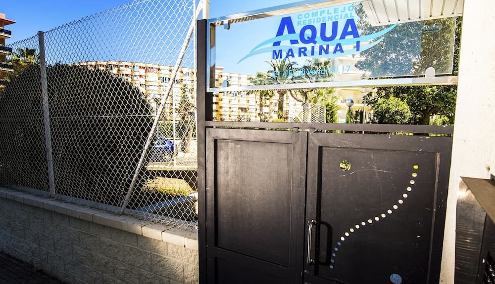 Ona Aquamarina