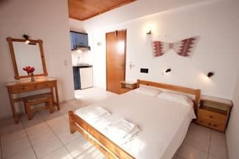 Elpis Hotel