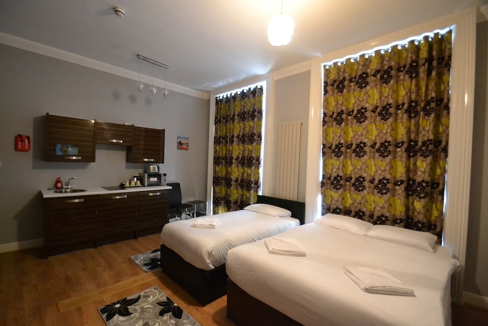 Apart Hotel 73