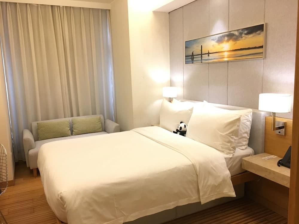 H hotel Riverside
