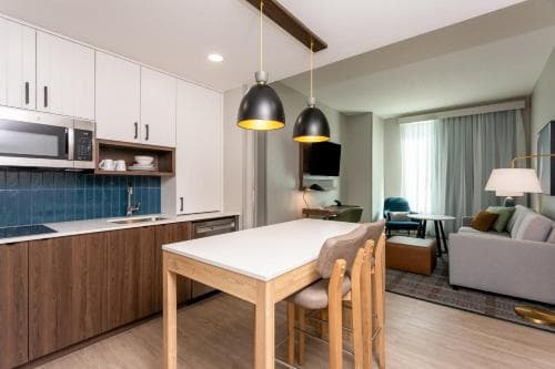 Staybridge Suites Ocala-near Equestrian-Aquatics by IHG