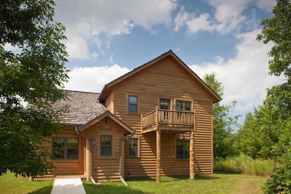 Chanticleer Cabins