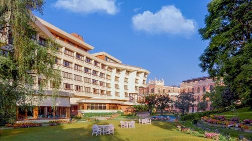 Hotel Yak & Yeti