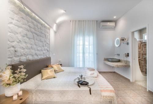 Spiros Hotel