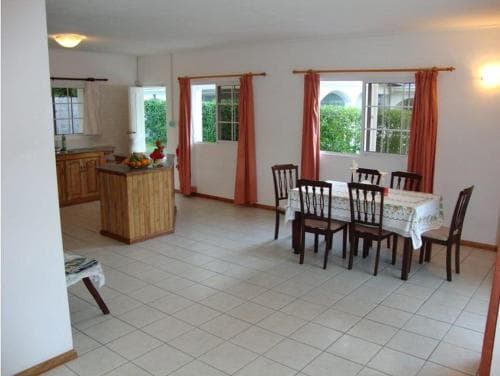 Rowsvilla Guest House