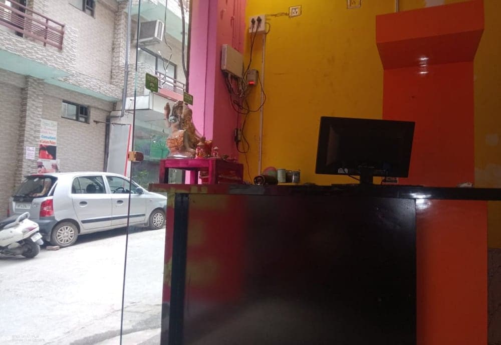 Sunflower Hostel & Hotel