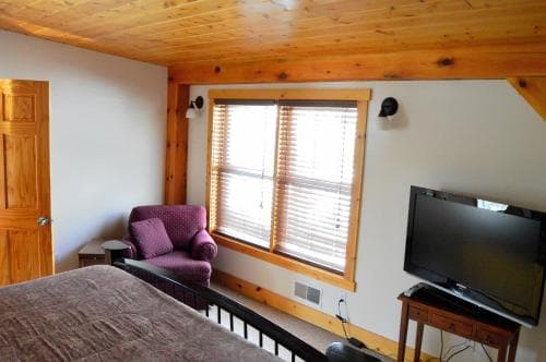 Brush Mountain Lodge