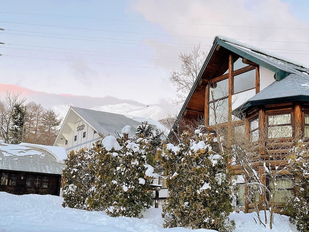 Hakuba Pension & Log Hotel Meteor