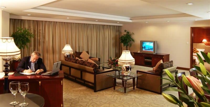 LiaoBu - Gladden Hotel