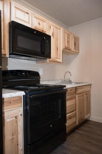7 Oaks Lodging