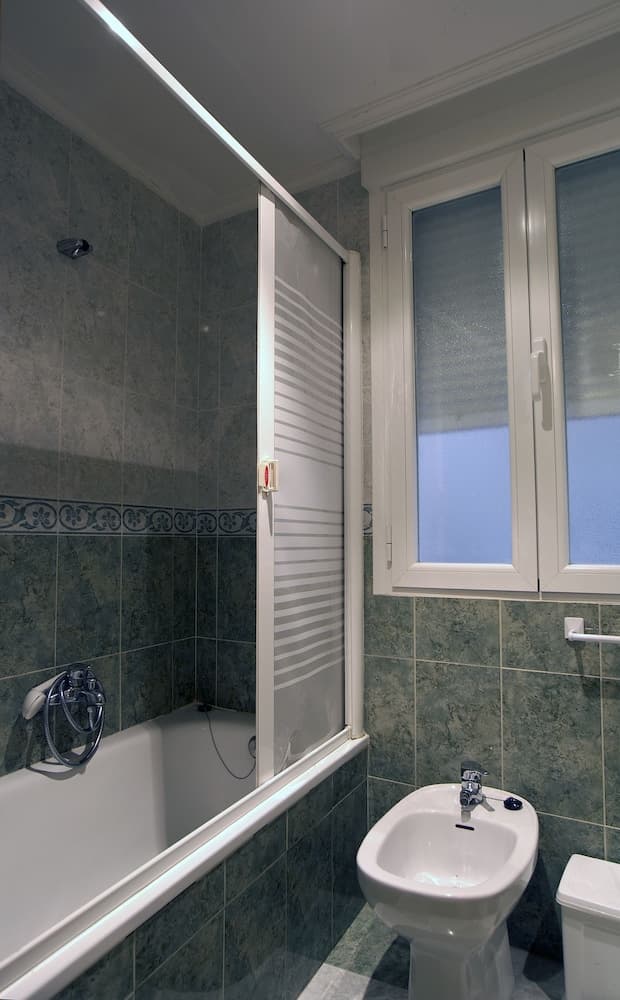 Hostal Adela