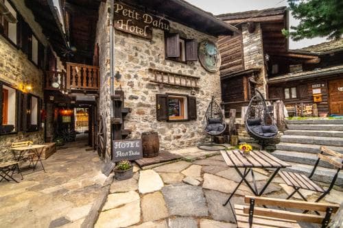 Hotel Petit Dahu