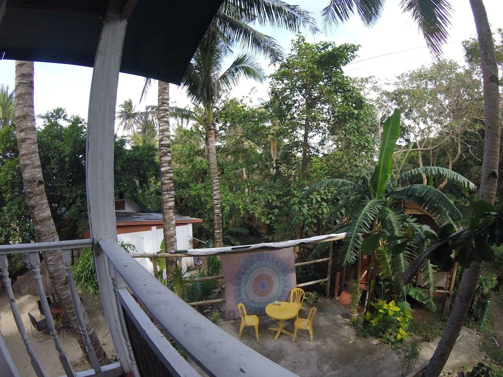 Carabao Backpackers Hostel