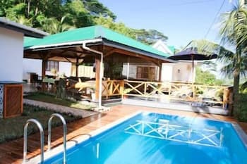South Point Chalets
