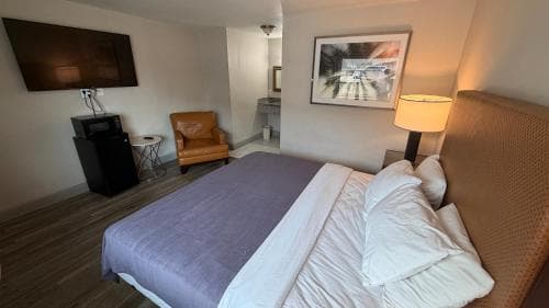 Merit Inn and Suites