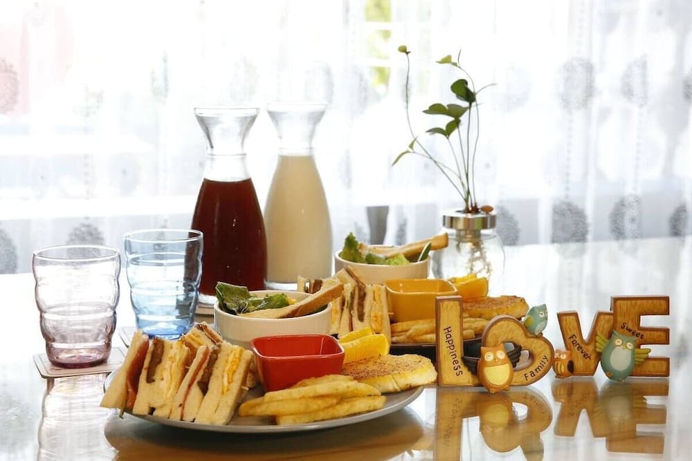 Locking Taitung B&B