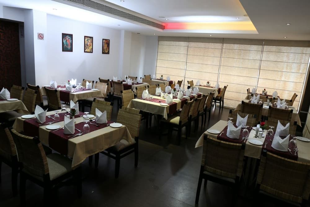 Finch Hotels
