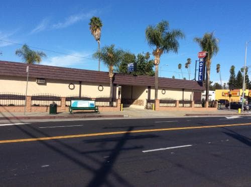Stallion Motel