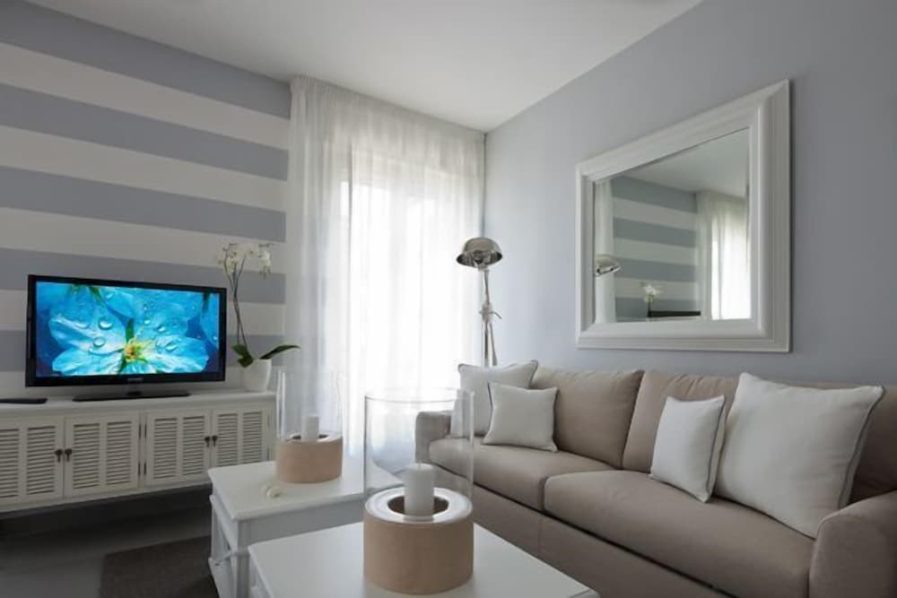 Cubo Apartments