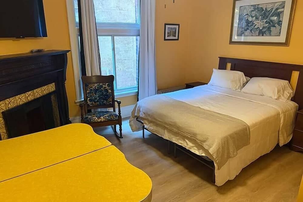 Buffalo Guesthouse