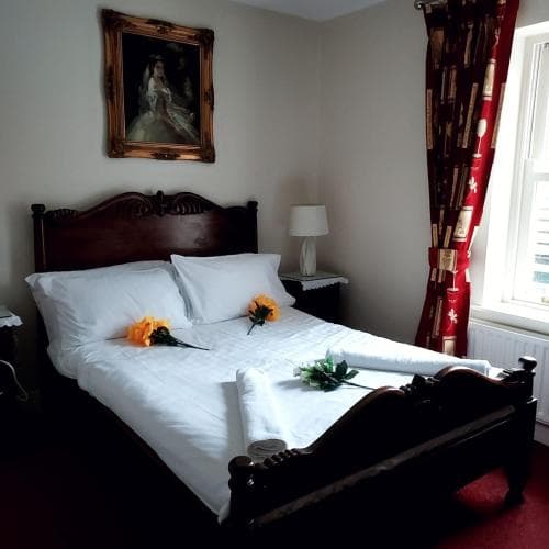 Fennessy s Hotel