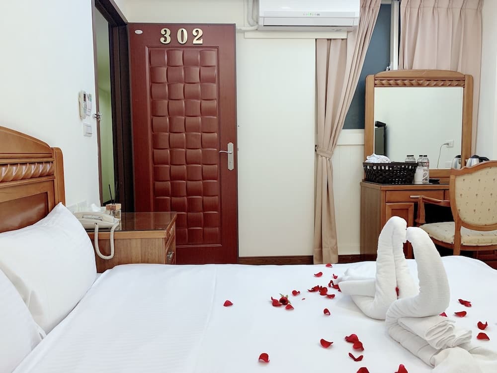 Mucha Hotel