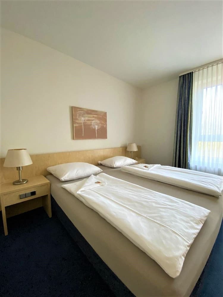 Fairway Hotel