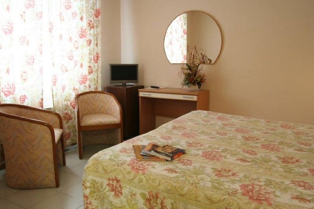 Elena Hotel