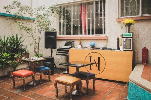 AK Hostel 82