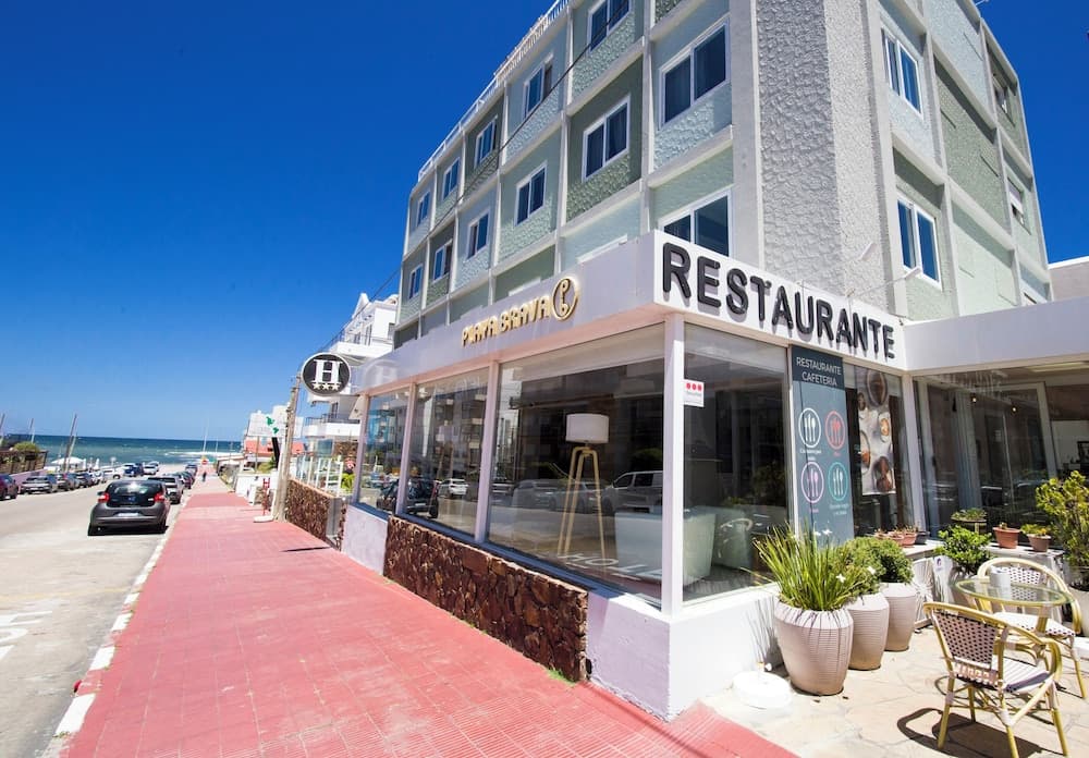 Hotel Playa Brava