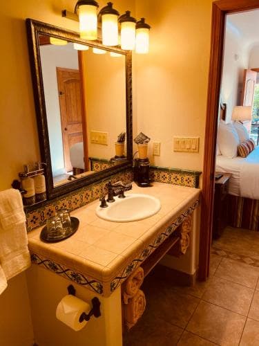 Los Arboles Hotel